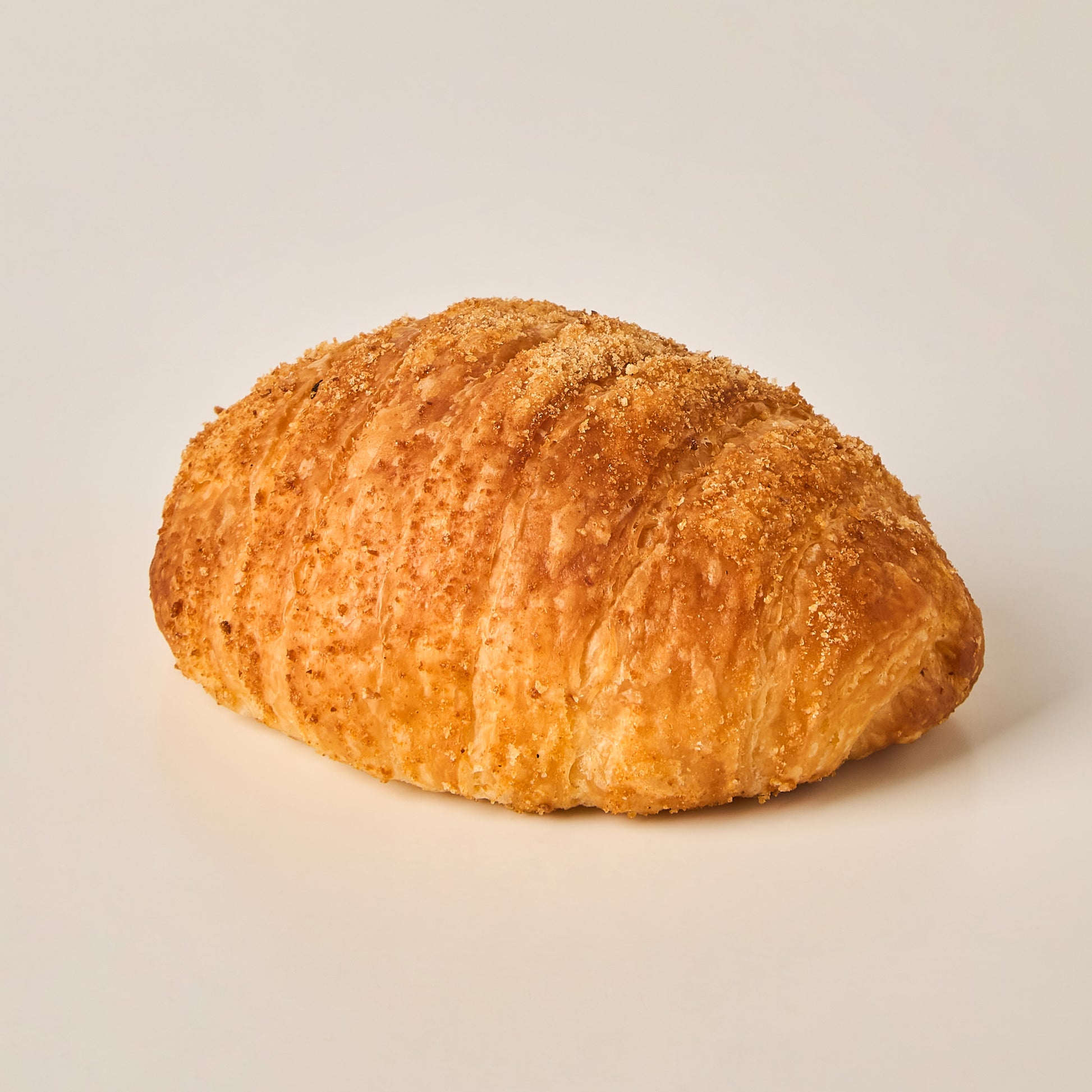 Croissant de Lomo y Queso Americano