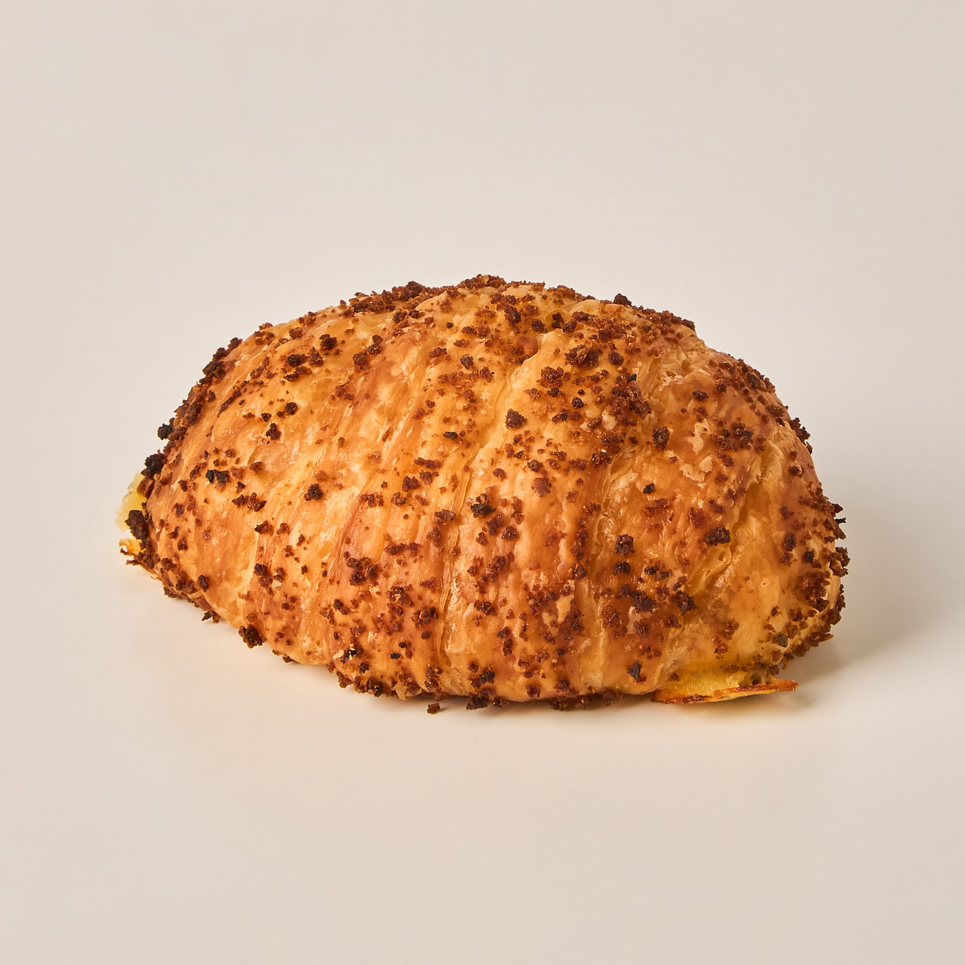 Croissant de tocineta y queso