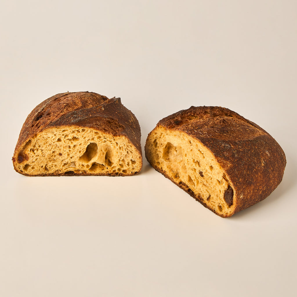 Sourdough de Cerveza y Dátiles