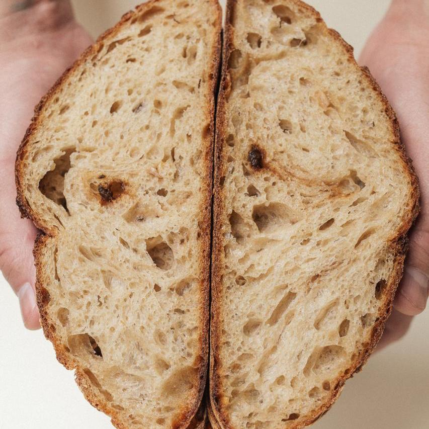 Sourdough Ajo Negro y Miel